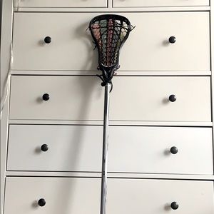 DeBeer 6000 NV3 Women’s Lacrosse Stick in Rainbow